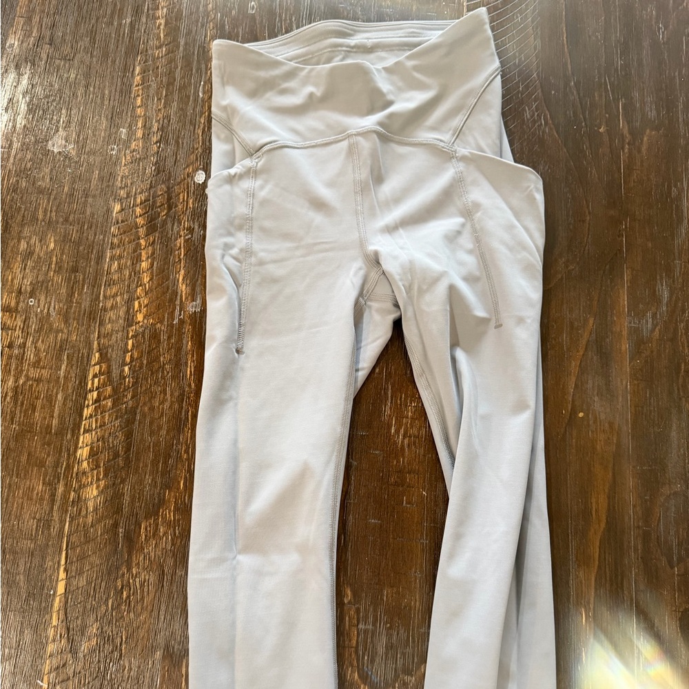 Lulu lemon women’s Light lavender High-Waist Performance Leggings